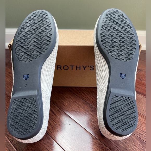 Rothy’s Ballet Flat in Diamond Metallic (size 7 - never worn) - Picture 2 of 7